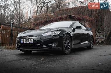 Ліфтбек Tesla Model S 2013 в 