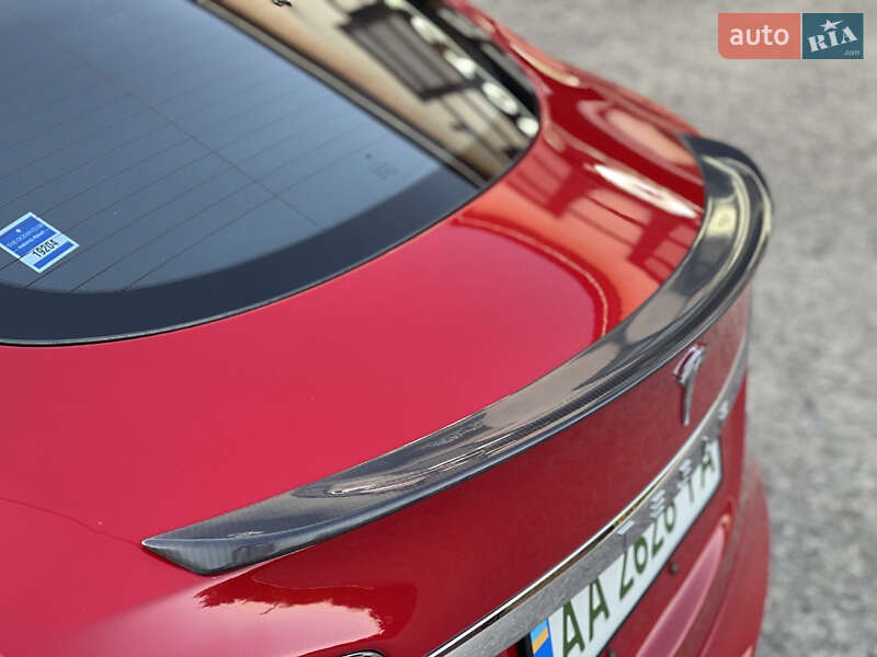 Ліфтбек Tesla Model S 2013 в Києві
