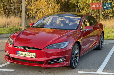 Лифтбек Tesla Model S 2013 в Киеве