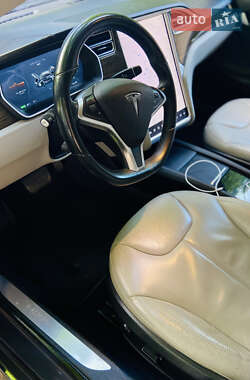Ліфтбек Tesla Model S 2015 в 