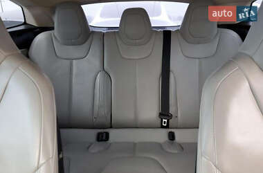 Ліфтбек Tesla Model S 2015 в 
