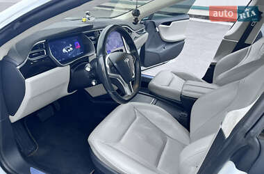 Лифтбек Tesla Model S 2015 в 