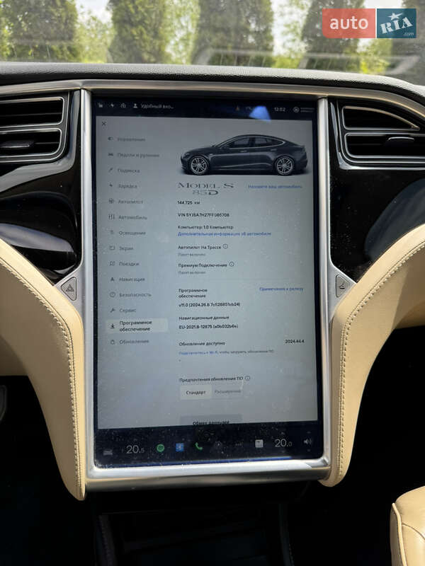 Лифтбек Tesla Model S 2015 в Ивано-Франковске