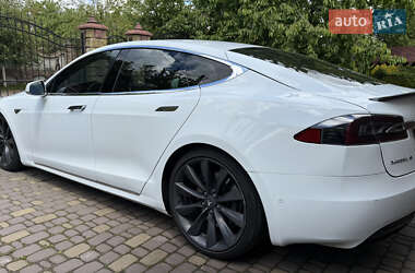 Лифтбек Tesla Model S 2016 в 