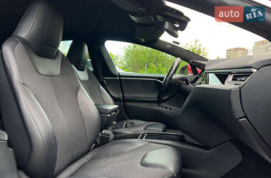 Лифтбек Tesla Model S 2016 в 