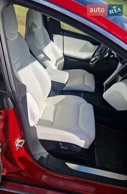 Лифтбек Tesla Model S 2017 в 