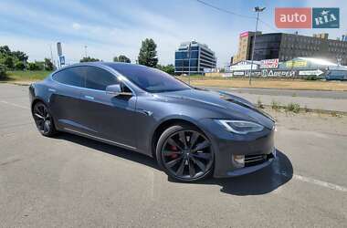 Ліфтбек Tesla Model S 2017 в Києві