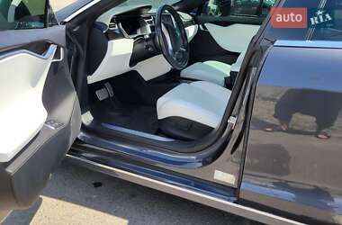 Лифтбек Tesla Model S 2017 в 