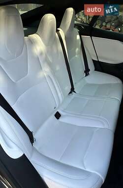 Лифтбек Tesla Model S 2017 в 