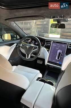 Ліфтбек Tesla Model S 2017 в Києві