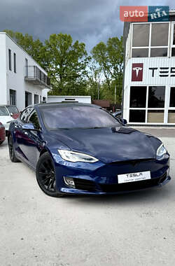 Ліфтбек Tesla Model S 2019 в Вінниці