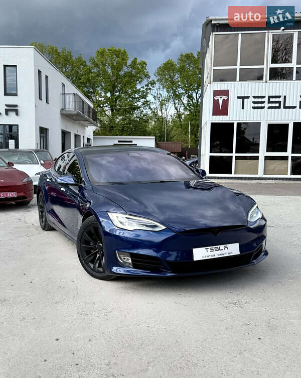 Лифтбек Tesla Model S 2019 в 