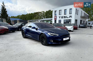 Лифтбек Tesla Model S 2019 в 