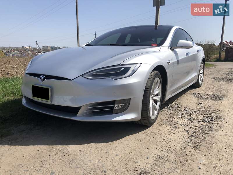 Ліфтбек Tesla Model S 2018 в Луцьку фото 20 Ліфтбек Tesla Model S 2018 в Луцьку