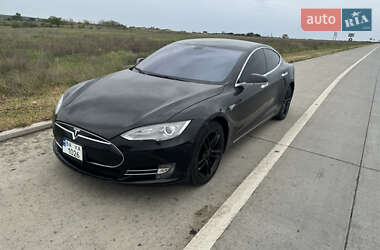 Ліфтбек Tesla Model S 2014 в 