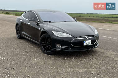 Ліфтбек Tesla Model S 2014 в 