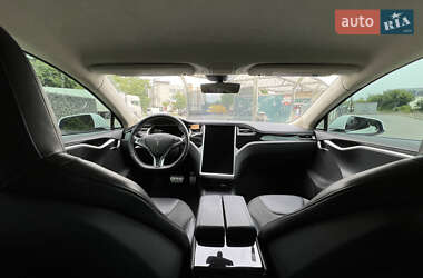 Лифтбек Tesla Model S 2014 в 