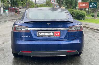 Ліфтбек Tesla Model S 2015 в 