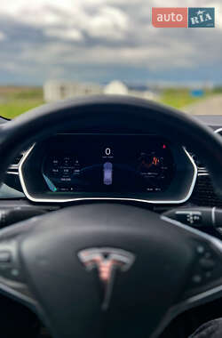 Лифтбек Tesla Model S 2017 в 