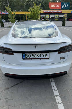 Лифтбек Tesla Model S 2021 в 