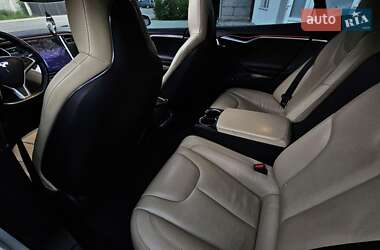 Лифтбек Tesla Model S 2014 в 