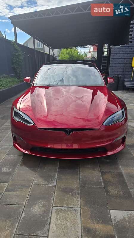 Лифтбек Tesla Model S 2023 в Киеве