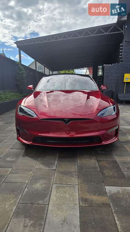 Лифтбек Tesla Model S 2023 в Киеве