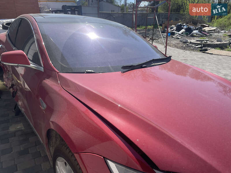 Ліфтбек Tesla Model S 2013 в Дніпрі фото 2 Ліфтбек Tesla Model S 2013 в Дніпрі