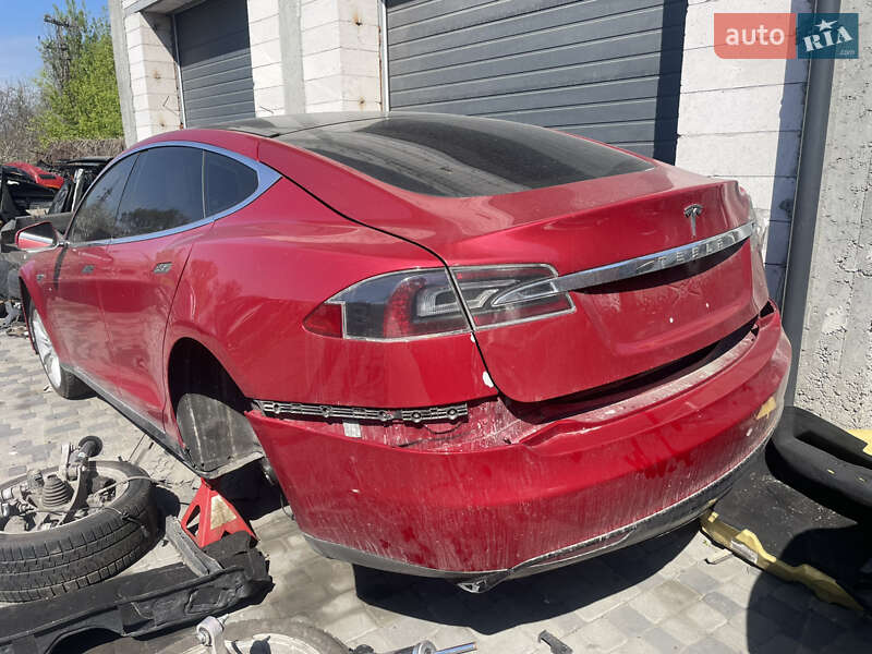 Ліфтбек Tesla Model S 2013 в Дніпрі фото 6 Ліфтбек Tesla Model S 2013 в Дніпрі