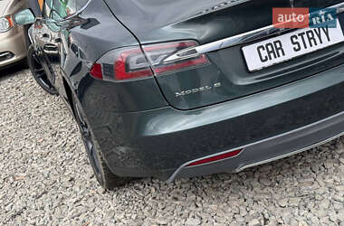 Лифтбек Tesla Model S 2014 в 