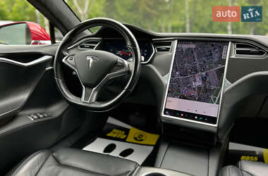 Лифтбек Tesla Model S 2017 в 