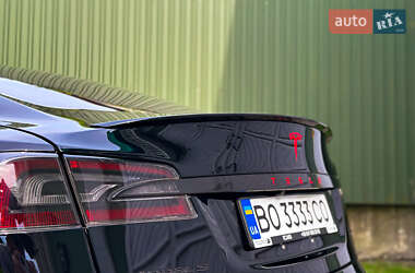Лифтбек Tesla Model S 2015 в 