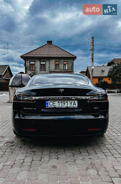 Лифтбек Tesla Model S 2018 в 