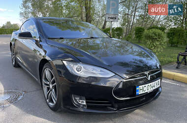 Лифтбек Tesla Model S 2015 в 