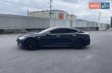 Лифтбек Tesla Model S 2014 в 