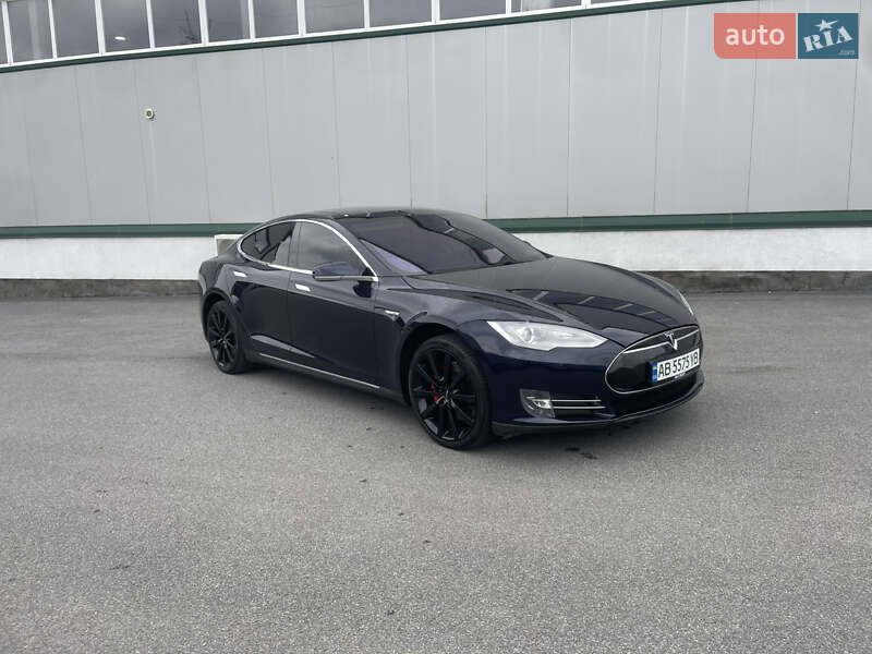 Лифтбек Tesla Model S 2014 в Виннице