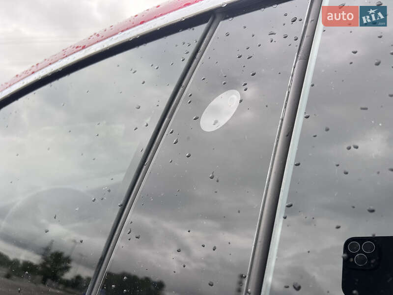 Ліфтбек Tesla Model S 2019 в Києві