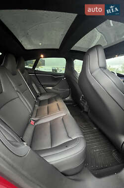 Лифтбек Tesla Model S 2019 в 