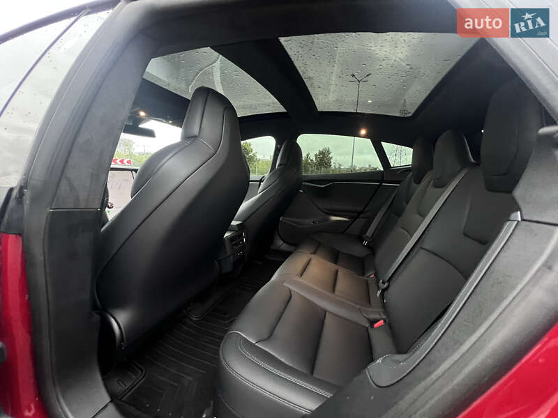Ліфтбек Tesla Model S 2019 в Києві