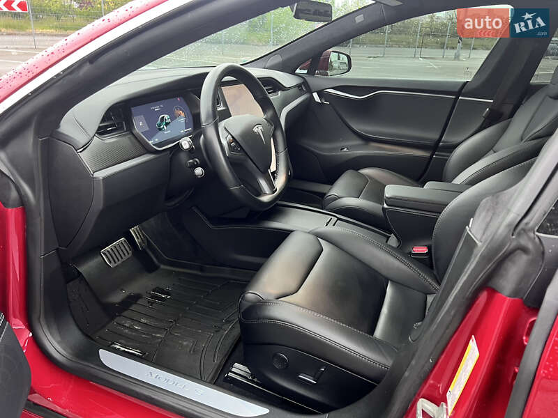 Ліфтбек Tesla Model S 2019 в Києві