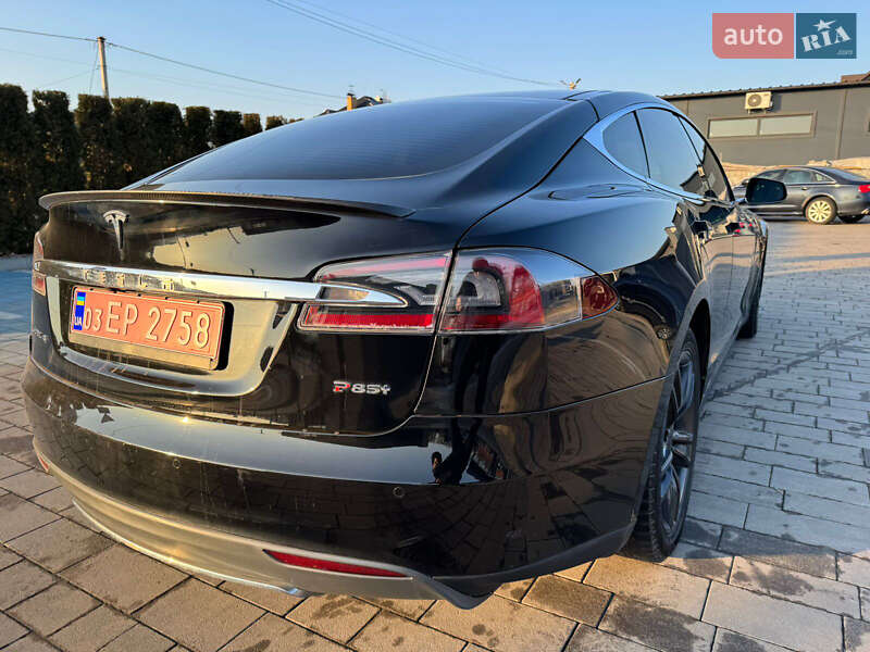 Ліфтбек Tesla Model S 2013 в Луцьку