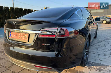 Лифтбек Tesla Model S 2013 в 
