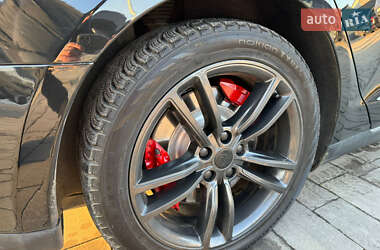 Лифтбек Tesla Model S 2013 в 