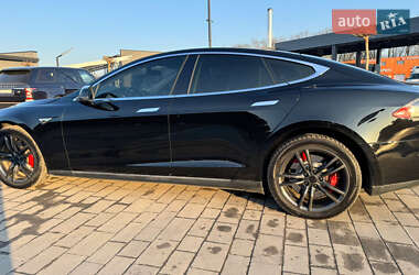 Лифтбек Tesla Model S 2013 в 