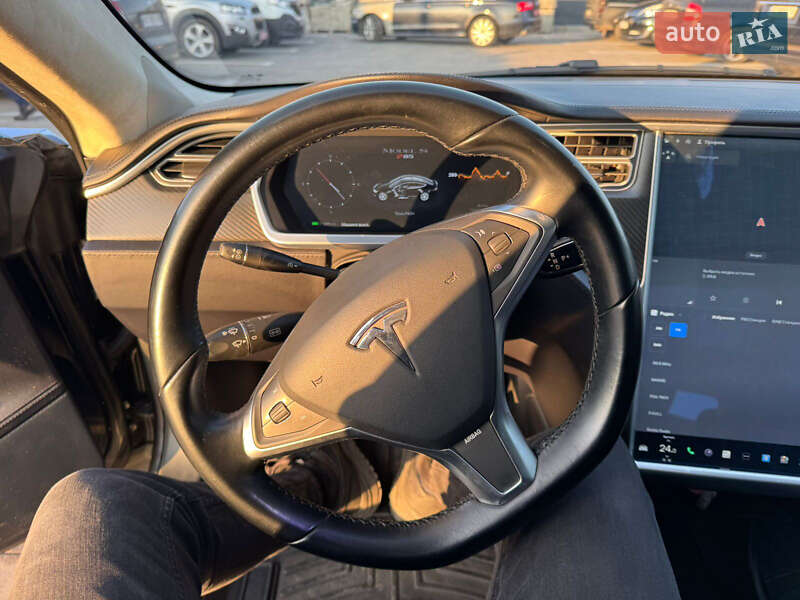 Ліфтбек Tesla Model S 2013 в Луцьку