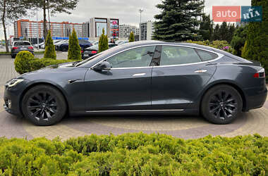 Лифтбек Tesla Model S 2019 в 