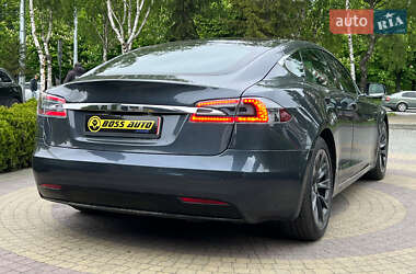 Лифтбек Tesla Model S 2019 в 