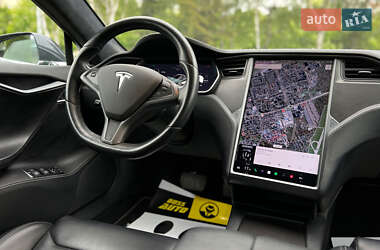 Лифтбек Tesla Model S 2019 в 