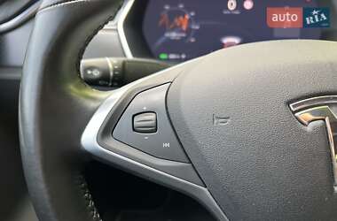 Ліфтбек Tesla Model S 2017 в 
