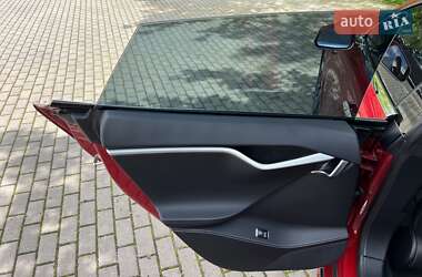 Ліфтбек Tesla Model S 2017 в 